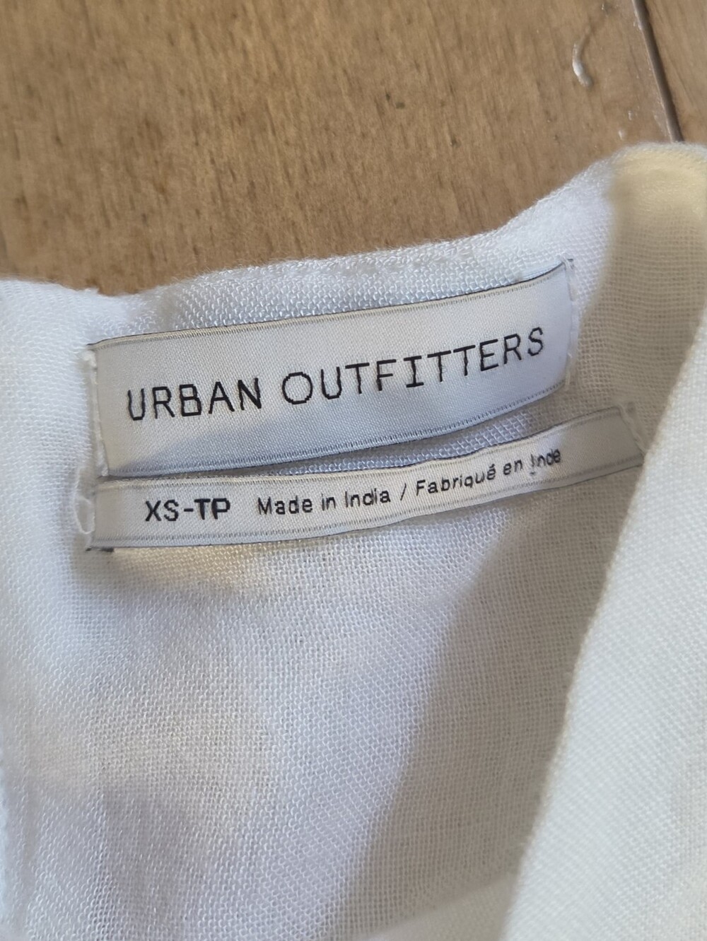 Urban Outfitters Linen Blend Ruffle Sleeve Tie Waist Mini Dress XS - Picture 2 of 8